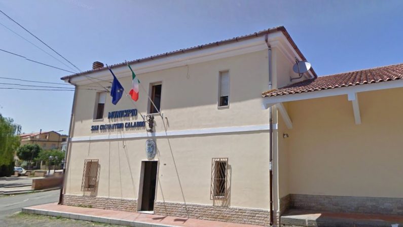 Coronavirus in Calabria, 4 contagi in pochi giorni: a San Costantino il sindaco chiude le scuole