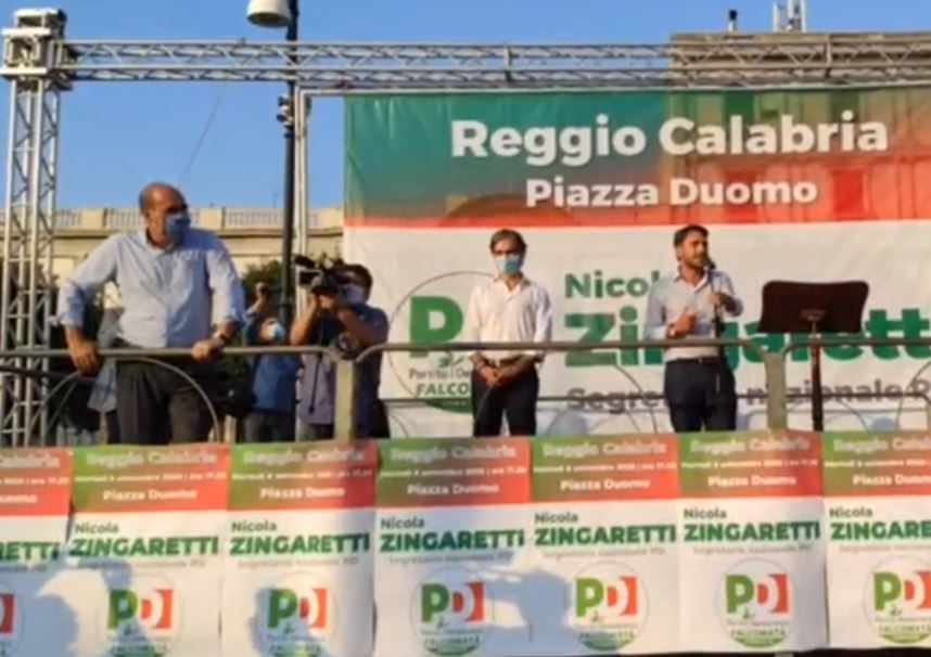 Zingaretti sul palco di Reggio Calabria con Falcomatà