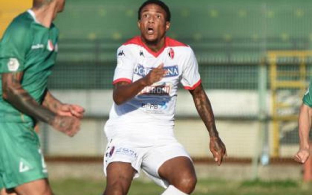 Folorunsho alla Reggina, dal Bari, in prestito per un anno