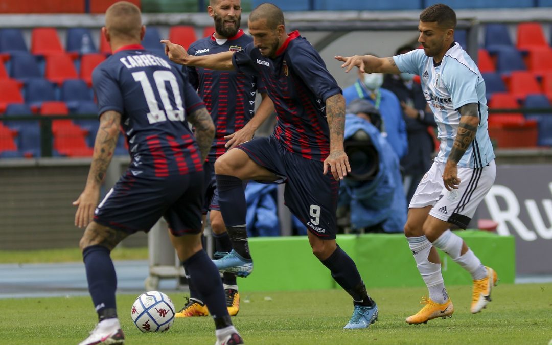 Litteri prova a farsi luce nella difesa dell'Entella