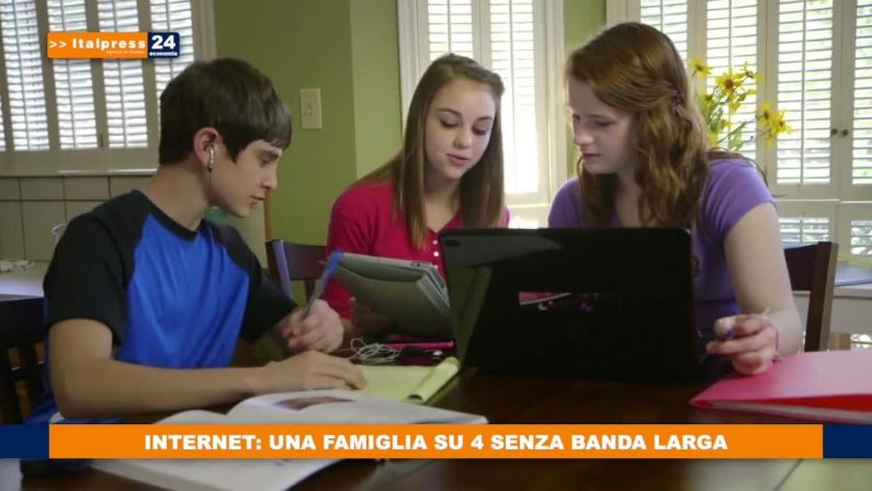 Internet: una famiglia su 4 senza banda larga