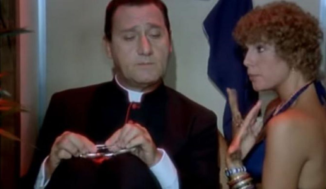 Alberto Sordi e Stefania Sandrelli nel film "Quelle strane occasioni"
