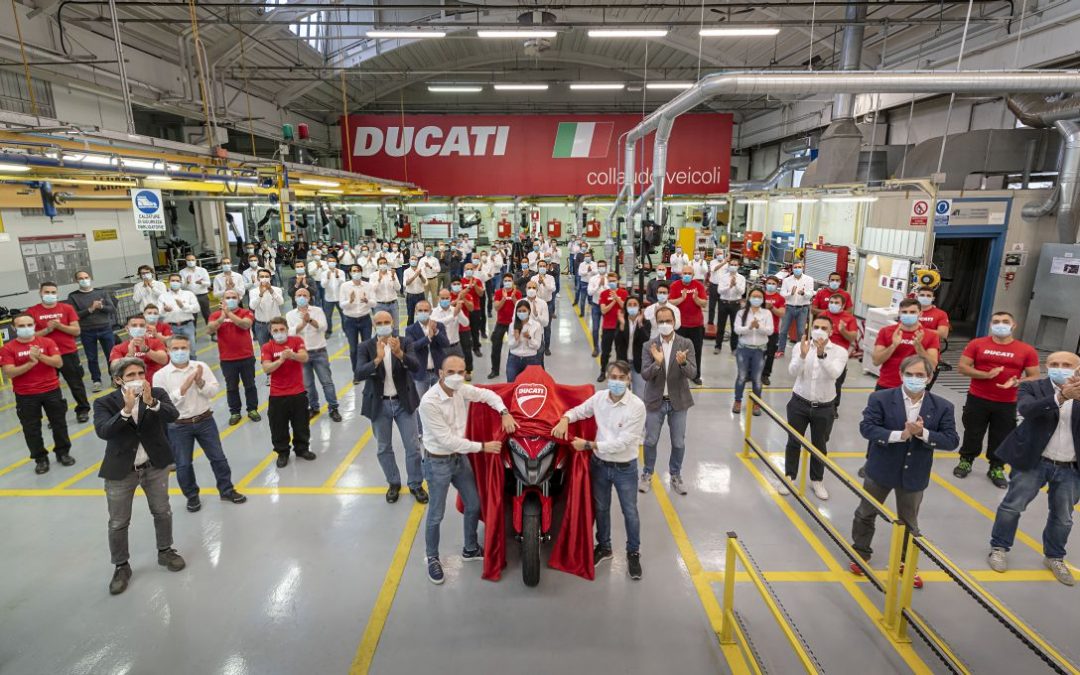 Nuova Ducati Multistrada V4, con radar anteriore e posteriore