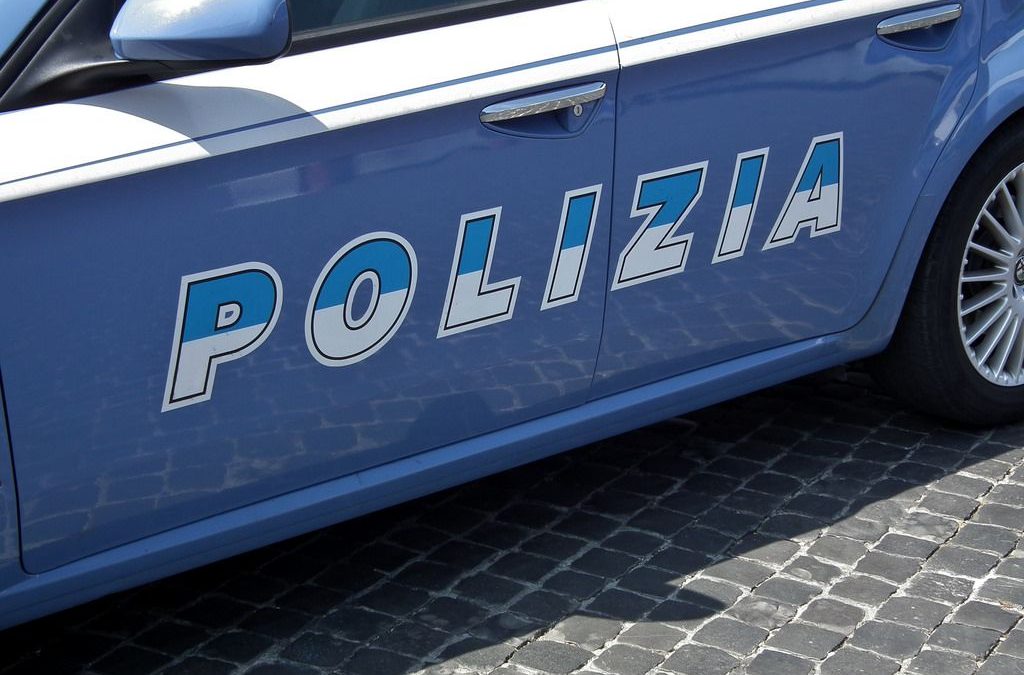 Truffavano le assicurazioni con falsi morti, 6 fermati a Palermo