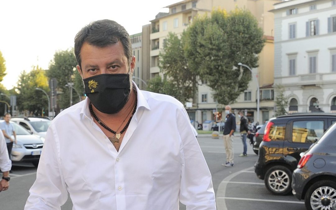 Lega, Salvini “Apriamoci alla società, serve rivoluzione liberale”