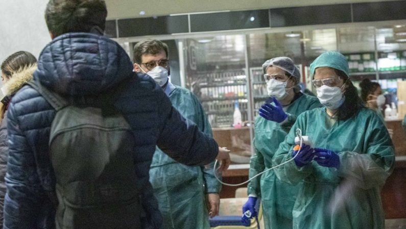 Coronavirus, Cts “Quarantena di 10 giorni e tampone unico”