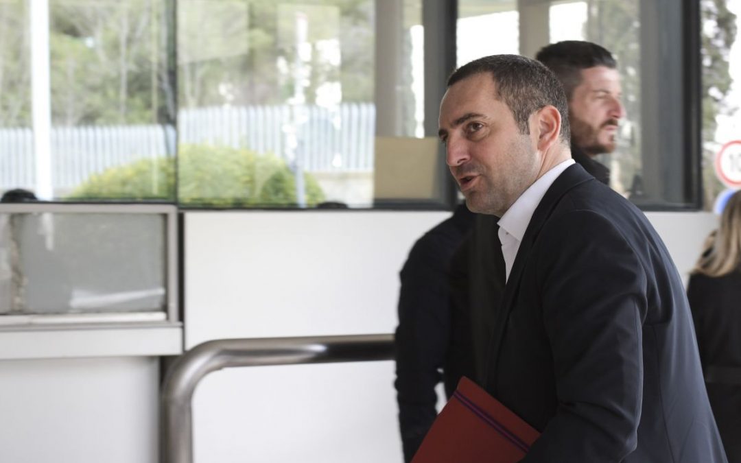 Spadafora “Ronaldo ha violato protocollo, stadi restano vuoti”