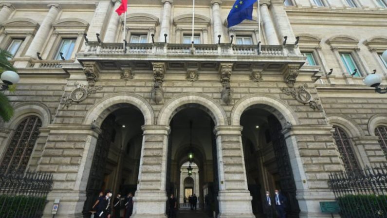 Bankitalia, Pil terzo trimestre +12% grazie a industria