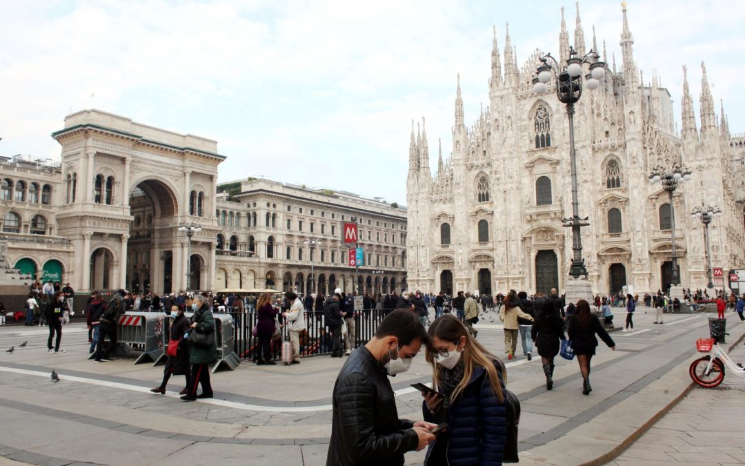 Coronavirus, Regione Lombardia e sindaci “coprifuoco dalle 23 alle 5”