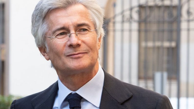 Perissinotto (Eurizon): “MES, SURE e Recovery sostengano economia reale”