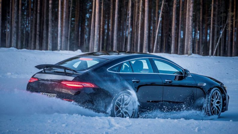 Pirelli. Pneumatici invernali o all season? Guida alla scelta