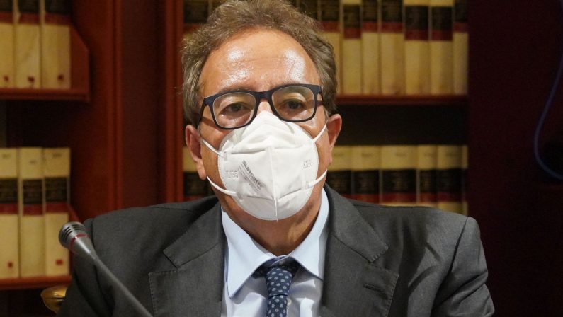 Scontri a Napoli, Prefetto “azioni violente preordinate”
