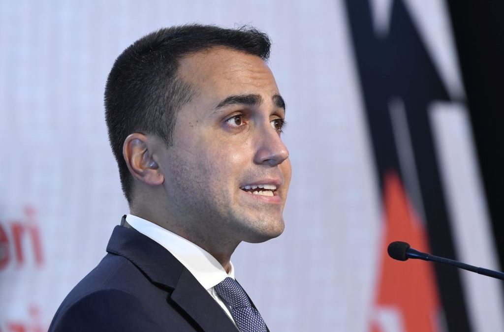 Coronavirus, Di Maio “Misure drastiche ora per salvare il Natale”