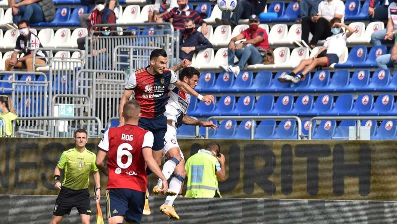 Altra vittoria per il Cagliari, battuto il Crotone 4-2