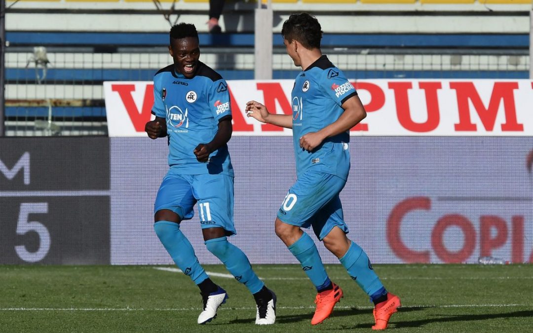 Il Parma rimonta due gol e pareggia 2-2 contro lo Spezia