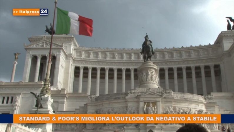 S&P migliora l’outlook dell’Italia da negativo a stabile