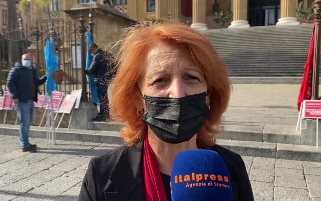 Coronavirus, a Palermo protesta mondo dello spettacolo