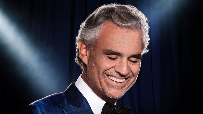 Bocelli dà voce alla Sicilia che vuole andare oltre il virus