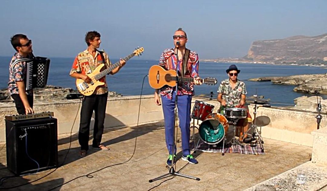 Artisti e band, c’è una chiamata per voi! ecco il progetto “Live from the island’s roof”
