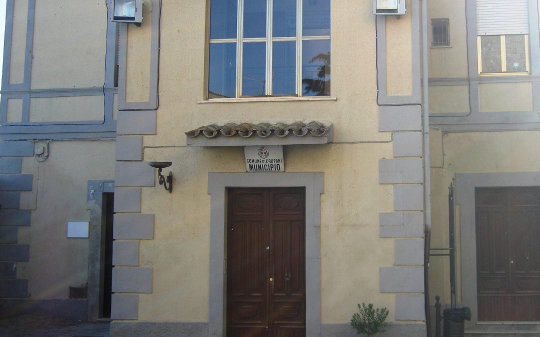 Gli uffici del Comune di Cropani
