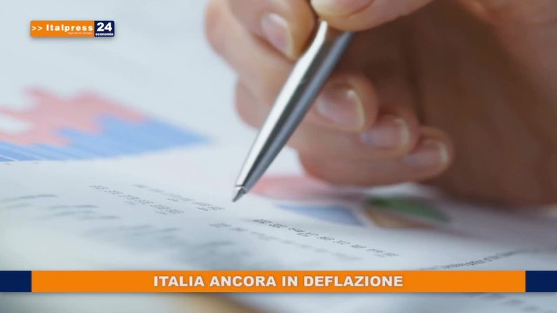Italia ancora in deflazione
