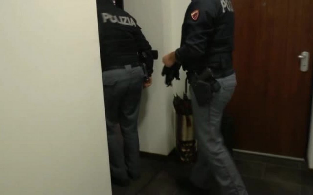 Sequestrato arsenale di armi, 4 arresti