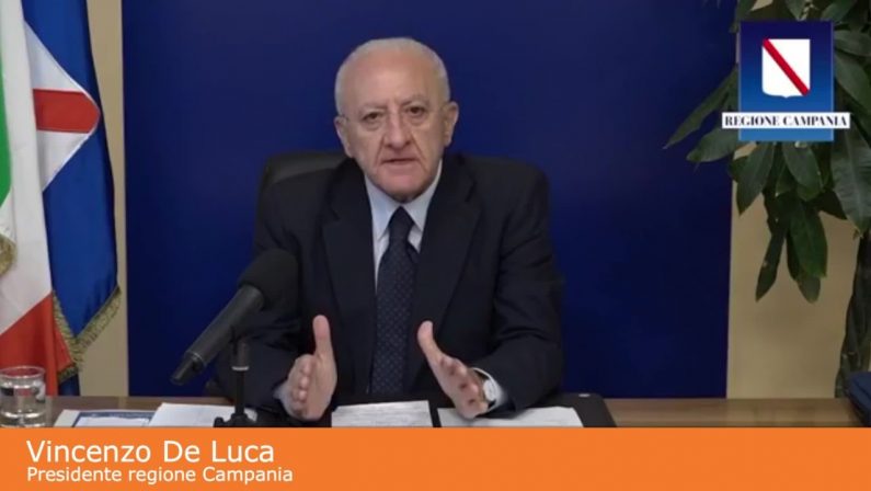 Coronavirus, De Luca “Mezze misure non servono, ad Halloween coprifuoco”