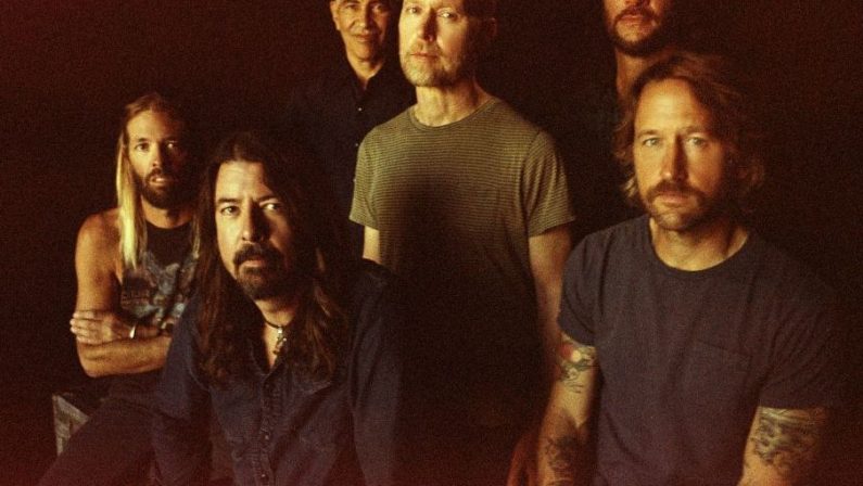 I Foo Fighters tornano sul palco, 14/11 diretta streaming concerto