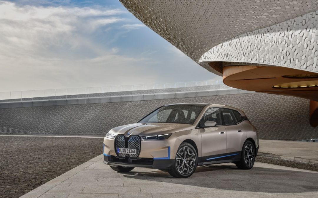 Primo sguardo sulla futura BMW iX