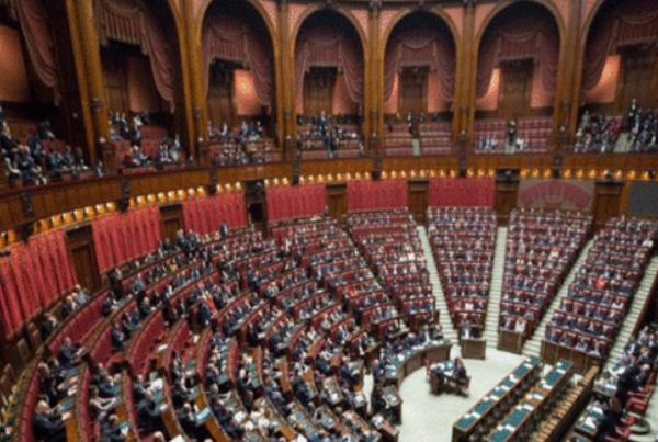 Deputati Forza Italia Carrara, Ravetto, Zanella passano alla Lega