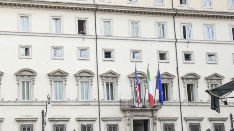 Cdm, via libera al dl Ristori ter da 2 miliardi