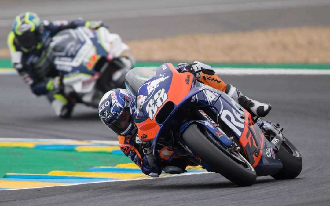 Oliveira vince a Portimao su Miller e Morbidelli, Rossi 12°