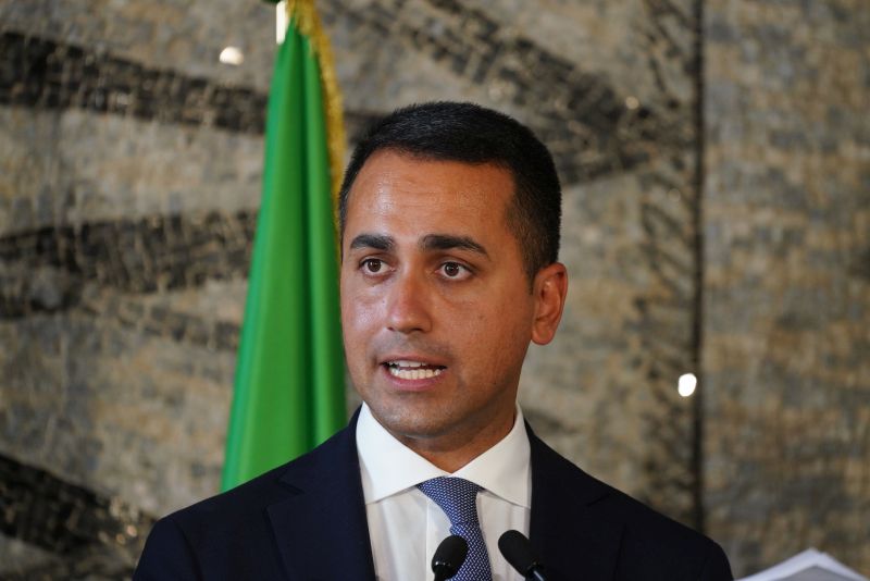 Di Maio “E’ il momento di superare anche gli steccati ideologici”