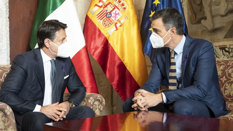 Conte “Coordinamento con l’Ue sulle misure per il Natale”
