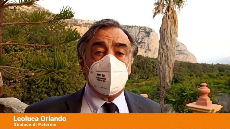 Covid, a Palermo le scuole non chiudono più. Sindaco ci ripensa