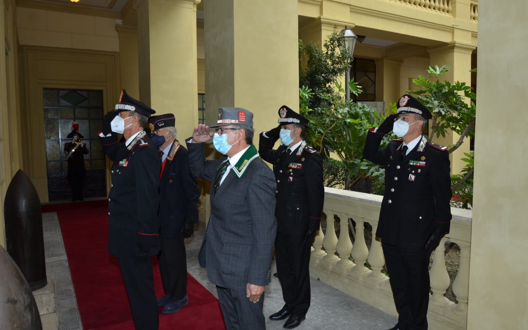 NAPOLI: I Carabinieri onorano la memoria dei defunti. deposta corona di alloro al sacrario militare