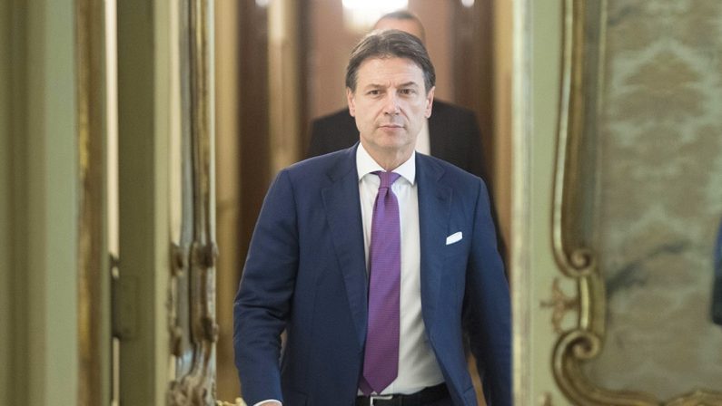 Caso Sanità, il presidente Conte: «Rimuovere subito Cotticelli, firmerò in poche ore il decreto»