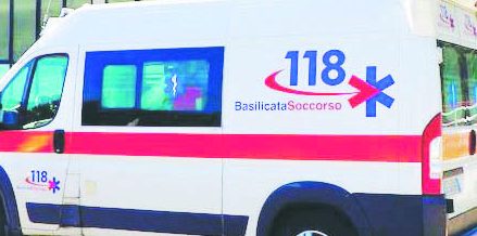 Pistola puntata contro il 118