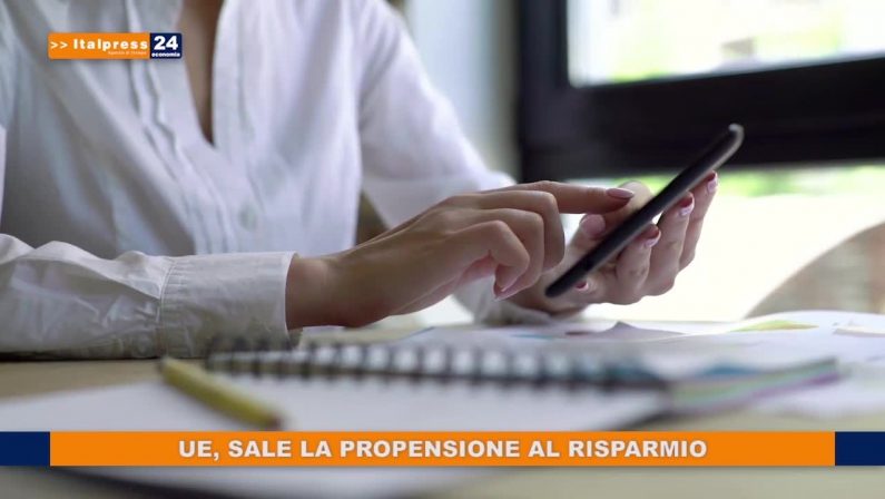 Ue, sale la propensione al risparmio