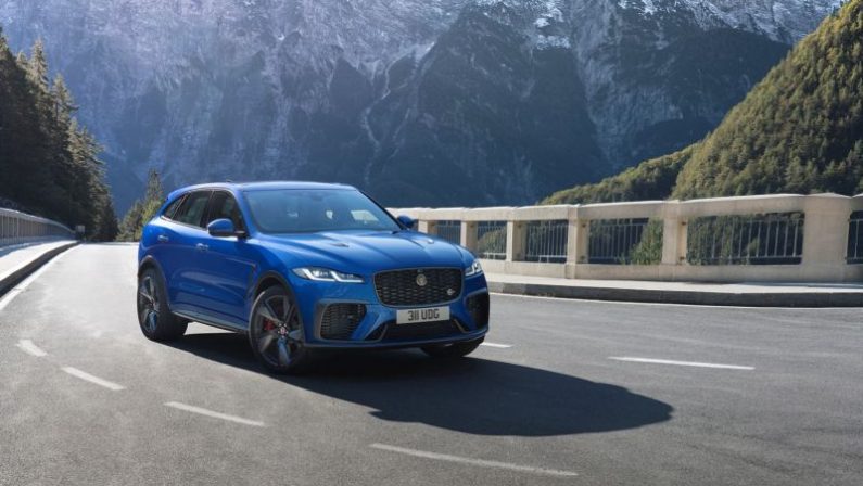 Nuova Jaguar F-Pace Svr ora più veloce, dinamica e raffinata