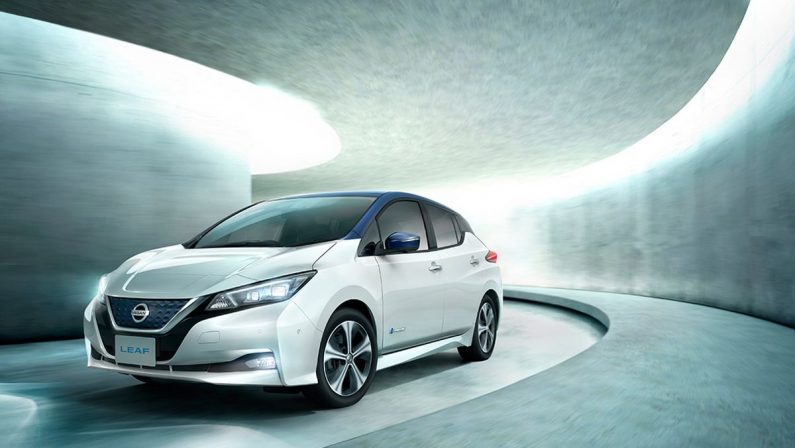 Nissan LEAF, la 100% elettrica compie 10 anni