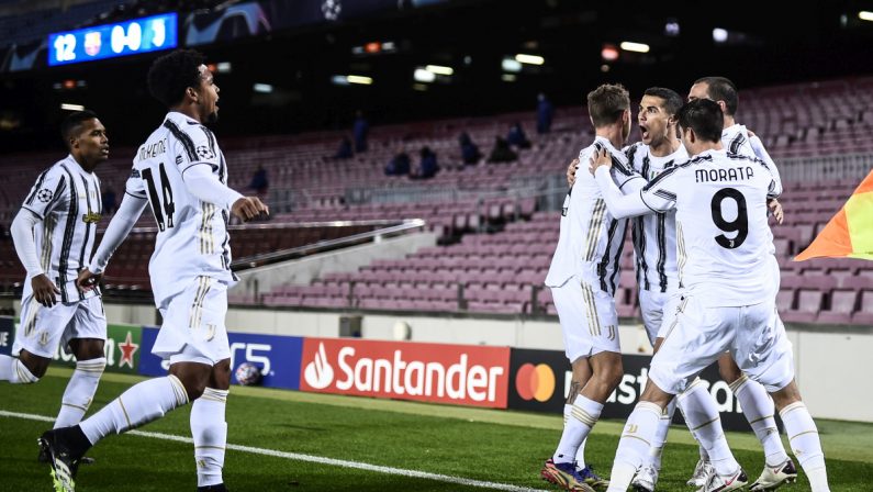 Impresa Juve, 3-0 al Barça al Camp Nou e 1° posto girone