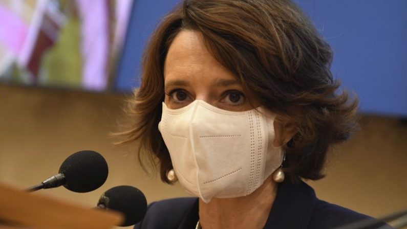 Recovery, Bonetti “Governo ritiri task force o pronta a dimettermi”