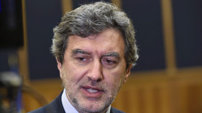 Abruzzo, il Tar sospende l’ordinanza sulla zona arancione