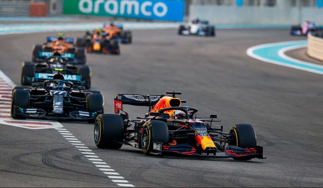 Formula 1, ad Abu Dhabi vince Verstappen su Bottas e Hamilton. Vettel saluta: «All’inizio un sogno, poi tristezza»