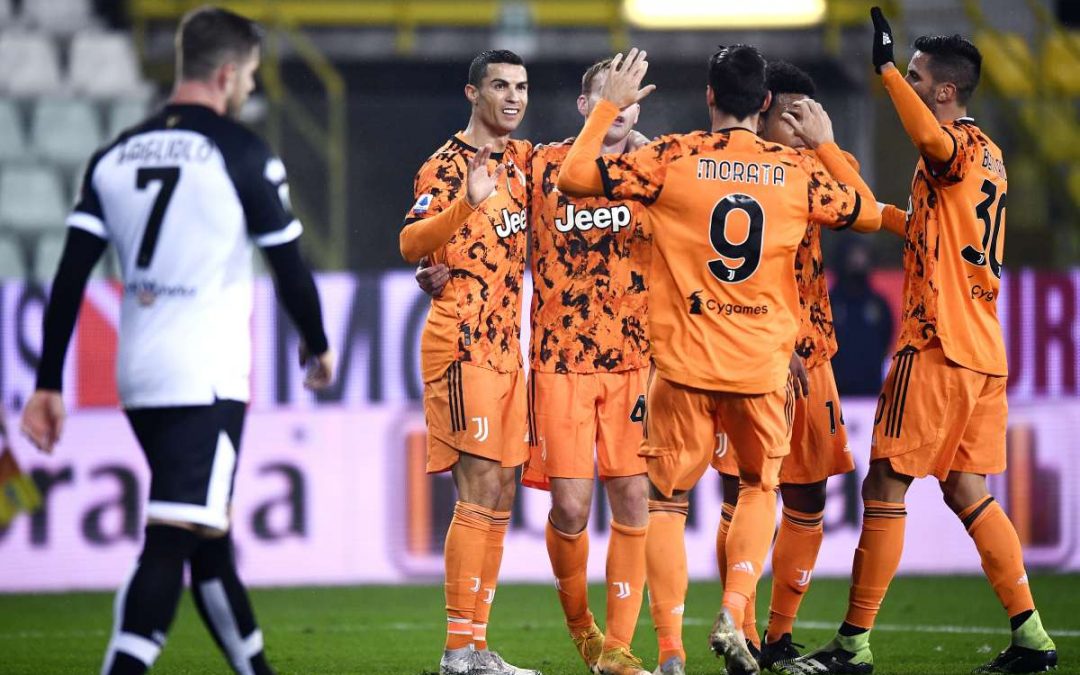 Ronaldo trascina la Juve, Parma travolto 4-0