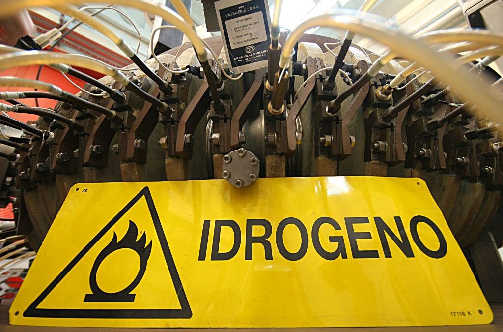 Mobilità a idrogeno verde in Lombardia, accordo tra FNM, A2A e Snam