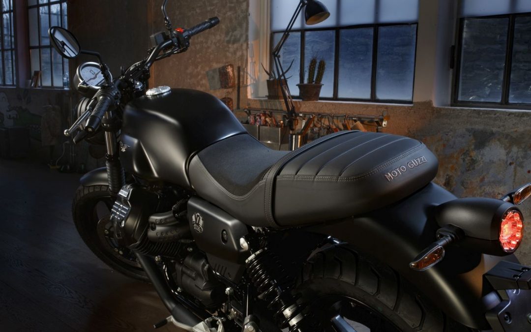 Moto Guzzi, nasce una nuova V7 con motore da 65 cavalli