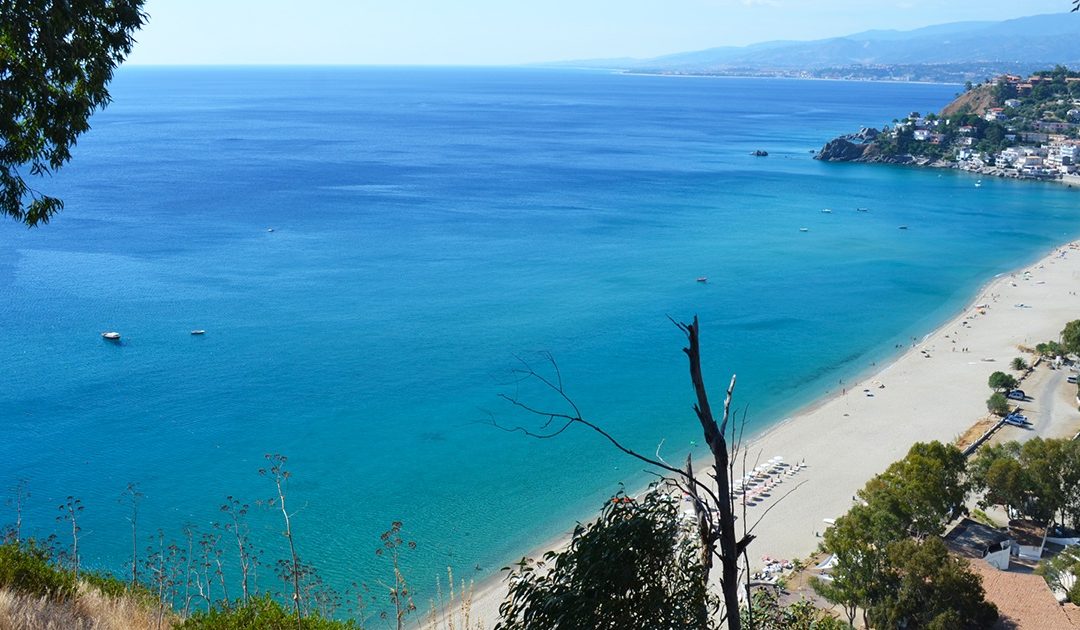 La spiaggia di Caminia di Stalettì