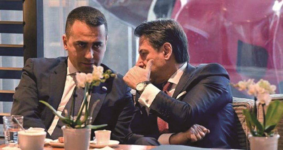 Il ministro degli Esteri Luigi Di Maio e il presidente del Consiglio Giuseppe Conte